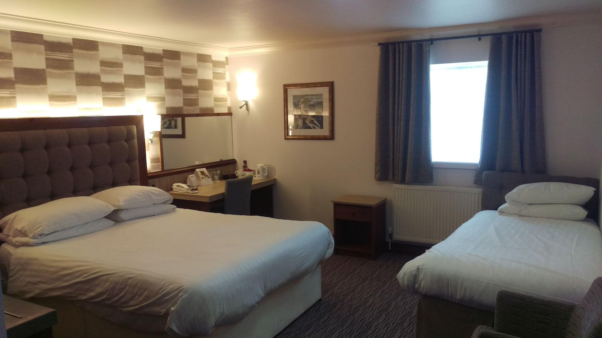 Best Western Plus Pastures Hotel Донкастър Екстериор снимка