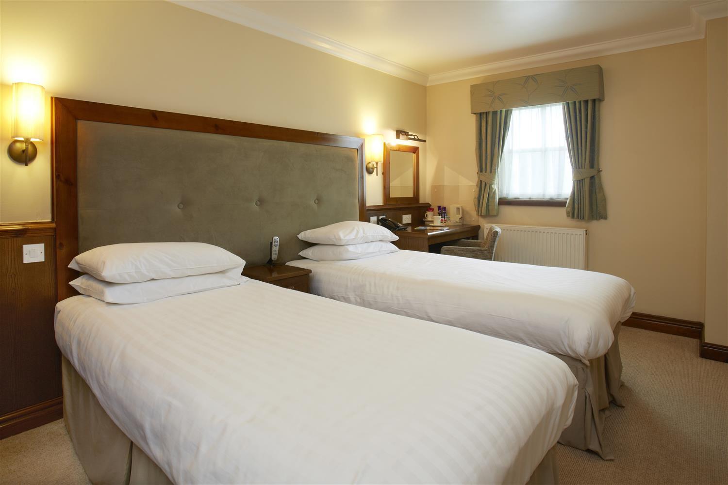 Best Western Plus Pastures Hotel Донкастър Екстериор снимка
